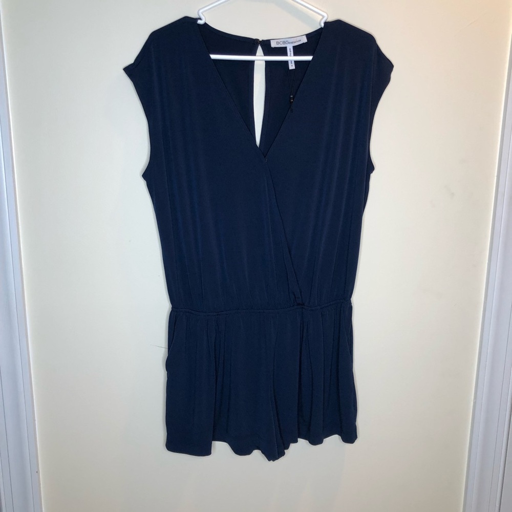 NWOT BCBG GENERATION CORBET ROMPER - Picture 1 of 3